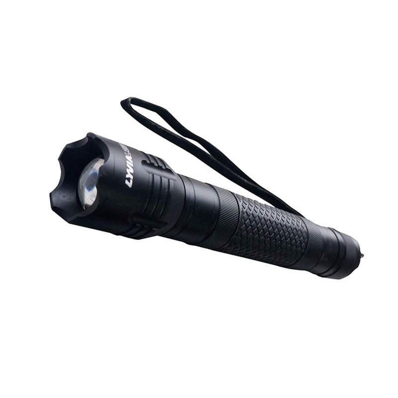Battery portable pocket torch in metal zoom 2xaa 200lm 65mt